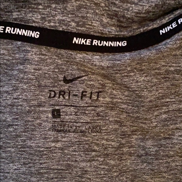 Nike pullover - Picture 3 of 3